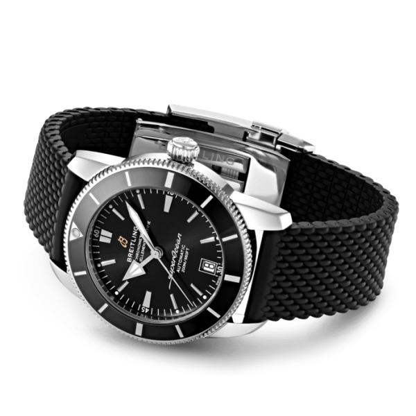 Montre Breitling Superocean Héritage 42 mm Noir bracelet Caoutchouc