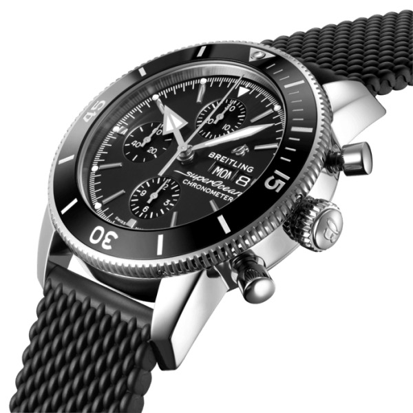 Montre Breitling  Superocean Heritage II 44 mm  Chronographe Noir Bracelet caoutchouc Aéro Classic boucle déployante