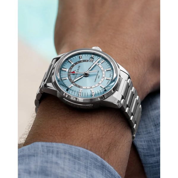 Montre Norqain Freedom 60 GMT Bracelet Acier Cadran Bleu