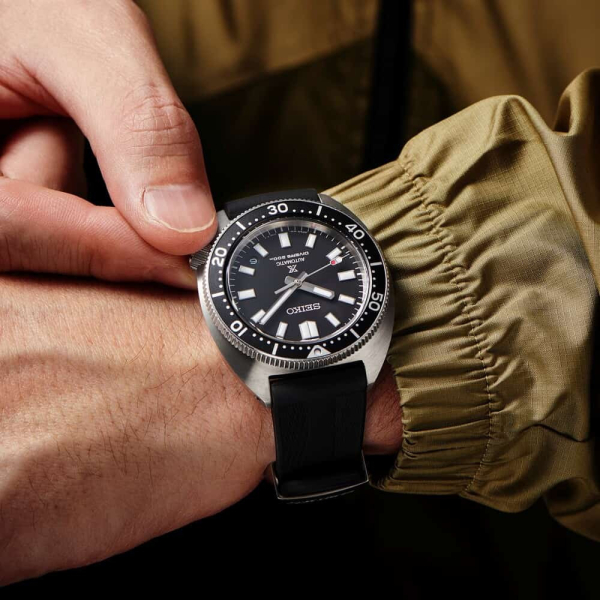 Montre Seiko Prospex Automatique Turtle Silicone Noir