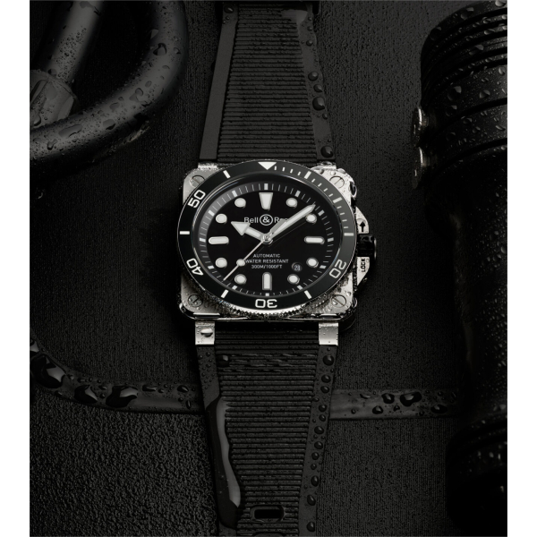 Montre Bell & Ross Diver Black Steel Bracelet Caoutchouc