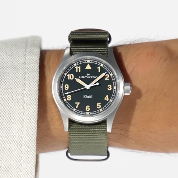 Montre Hamilton Khaki Field Quartz 38mm Cadran Noir Bracelet Vert