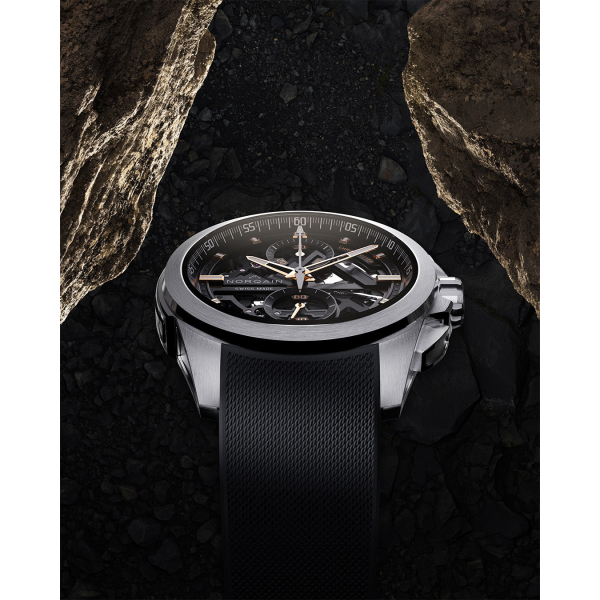 Montre Norqain Independence Skeleton 42mm Bracelet Acier