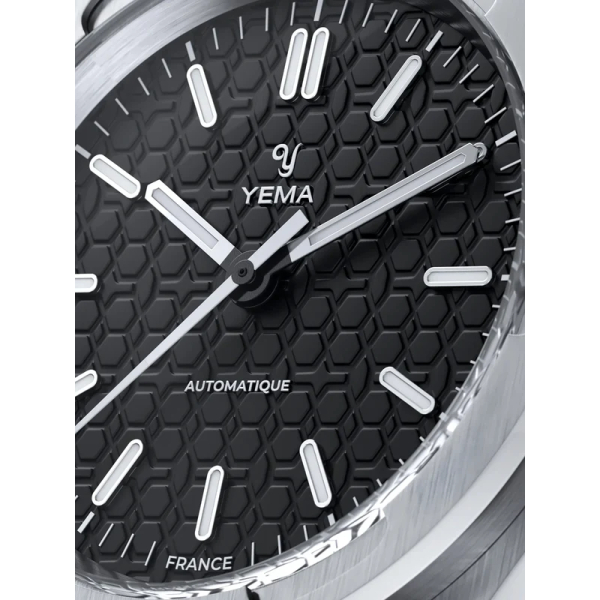 Montre Yema Urban Traveller Cadran Noir Bracelet Acier