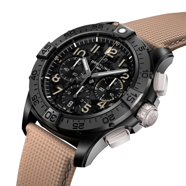 Montre Breitling Avenger Chronograph 45 Night Mission