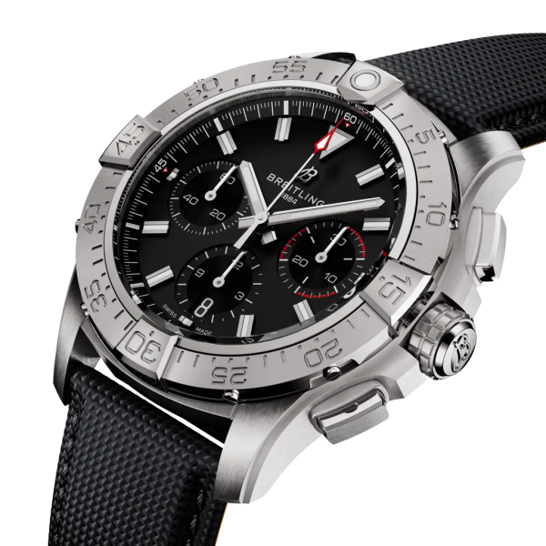 Montre Breitling Avenger Chronograph 45 Night Mission