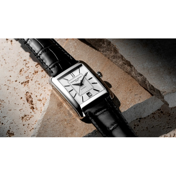 Montre Frederique Constant Classics carrée automatic Bracelet Cuir