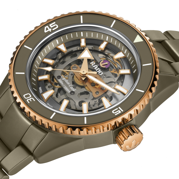 Montre Rado Captain Cook High-Tech Ceramic Skeleton